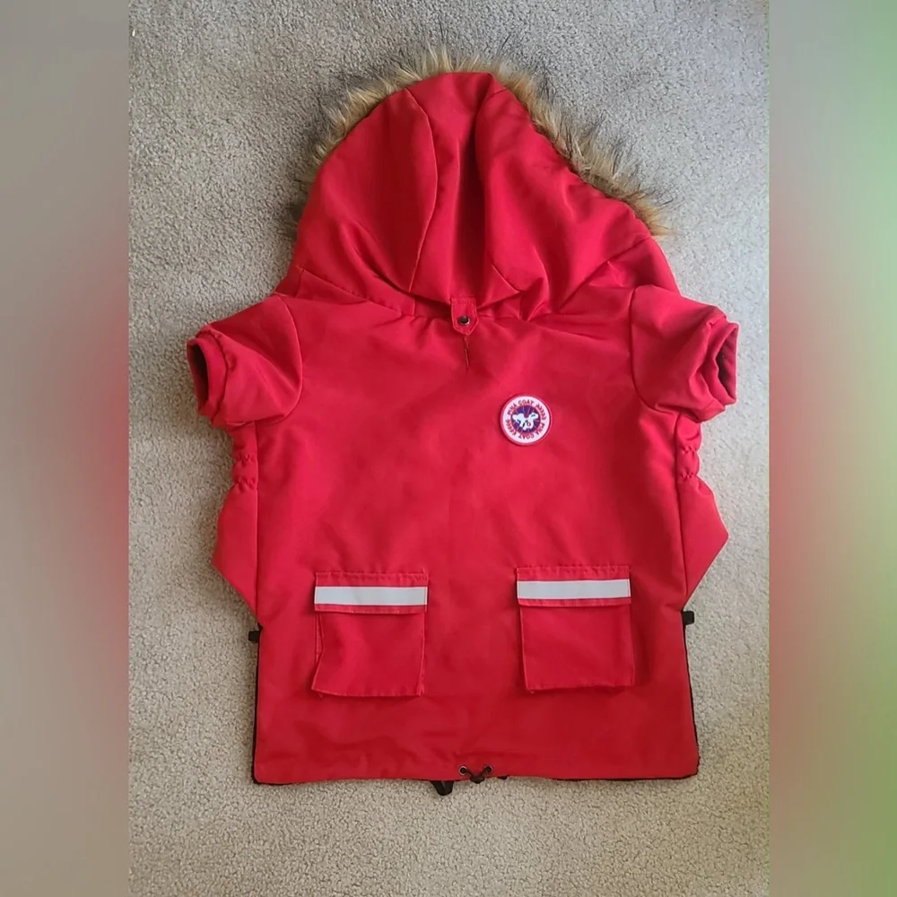 NWT Red 3XL  Dog winter Parka with Faux Fur Hood